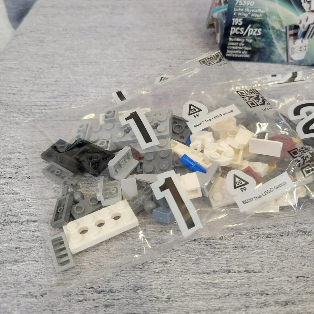 Lego Star Wars Luke Skywalker X-Wing Mech 75390